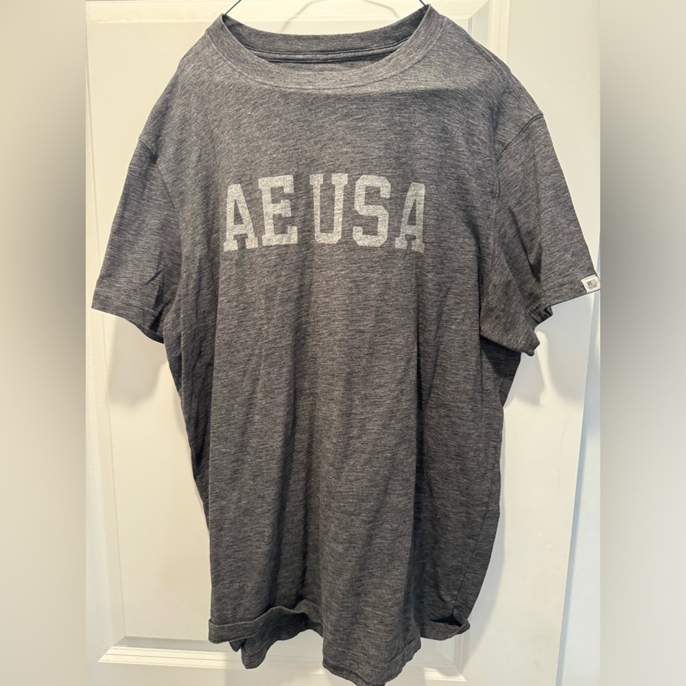 American Eagle tshirt XL